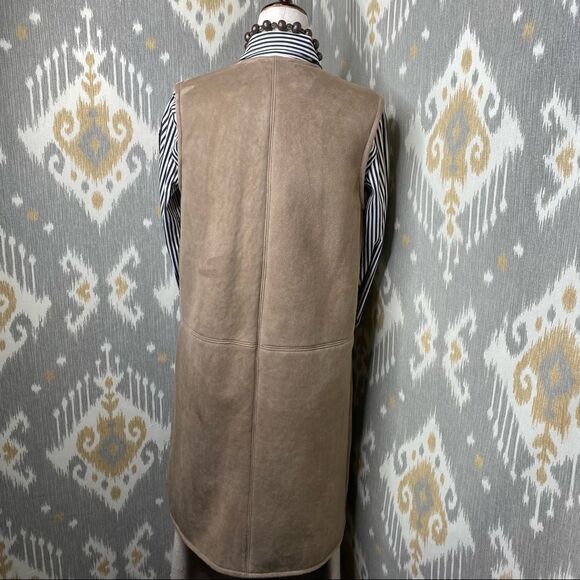 Ralph Lauren Long-Line Italian Lamb Shearling Vest - Picture 5 of 16